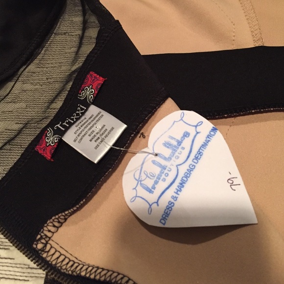 NWT Sexy Black Lace Trim Nude Bodycon Dress - Picture 3 of 4